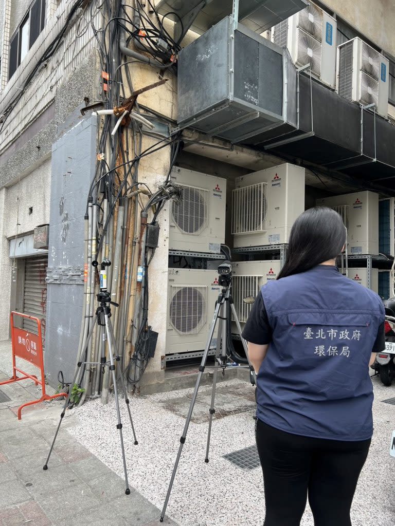 夏季到冷氣機問題多恐受罰，台北市環保局呼籲民眾在問頭發生前先檢修。（環保局提供）