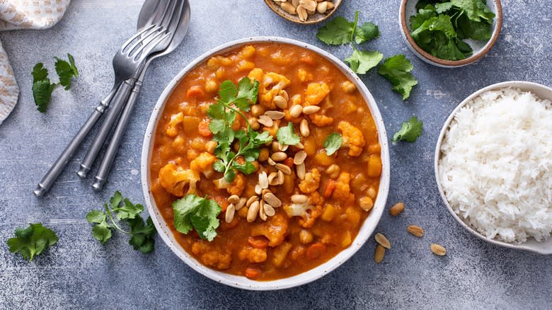 vegan peanut curry stew 