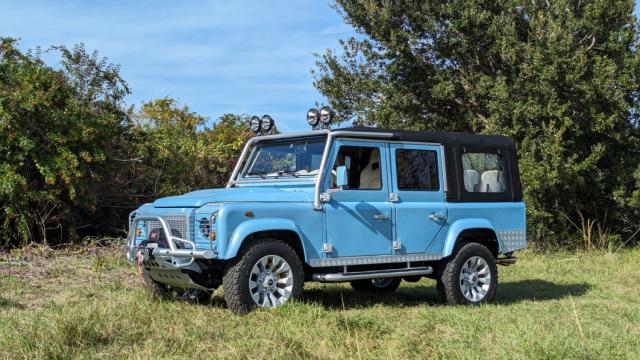 Land Rover Defender, Land Rover Reviews