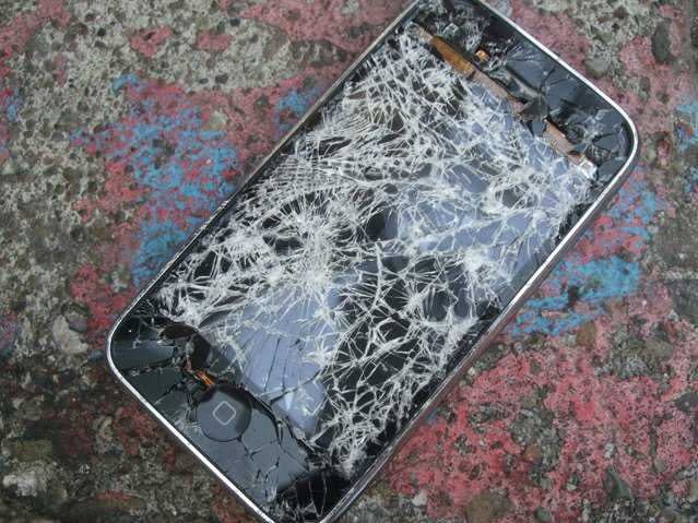 broken iphone