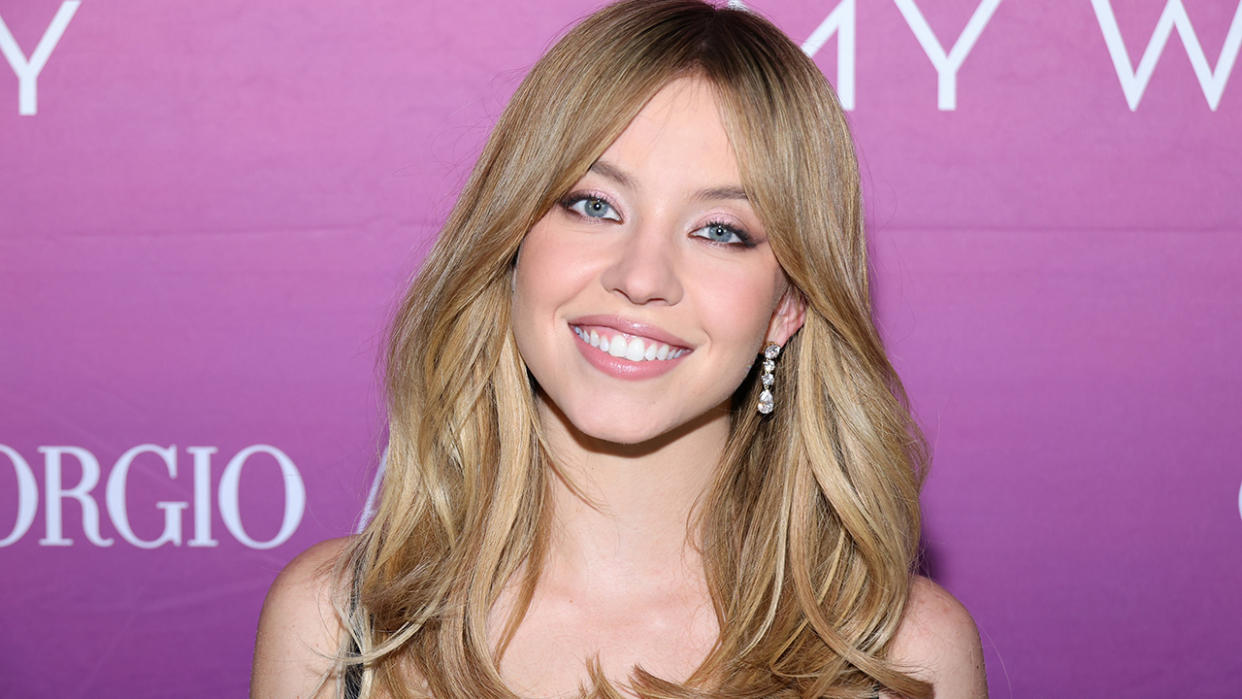  Sydney Sweeney at Armani event amid Glen Powell rumors.  