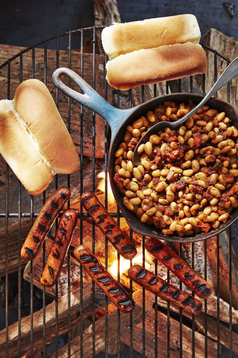 hot dogs with quick cast iron beans on a grill