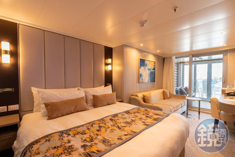 小屋迷你套房艙（Cabana Mini-Suite）融合臥房、客廳、發呆亭與陽台，也是太陽公主號上CP值最高、最有度假感的套房。