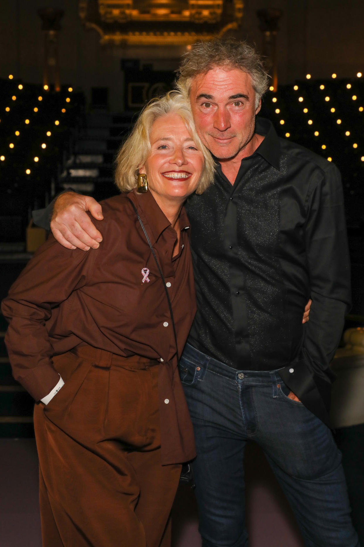 Emma Thompson, pictured with husband Greg Wise, says women have been 'brainwashed to hate their bodies'. (Getty Images)