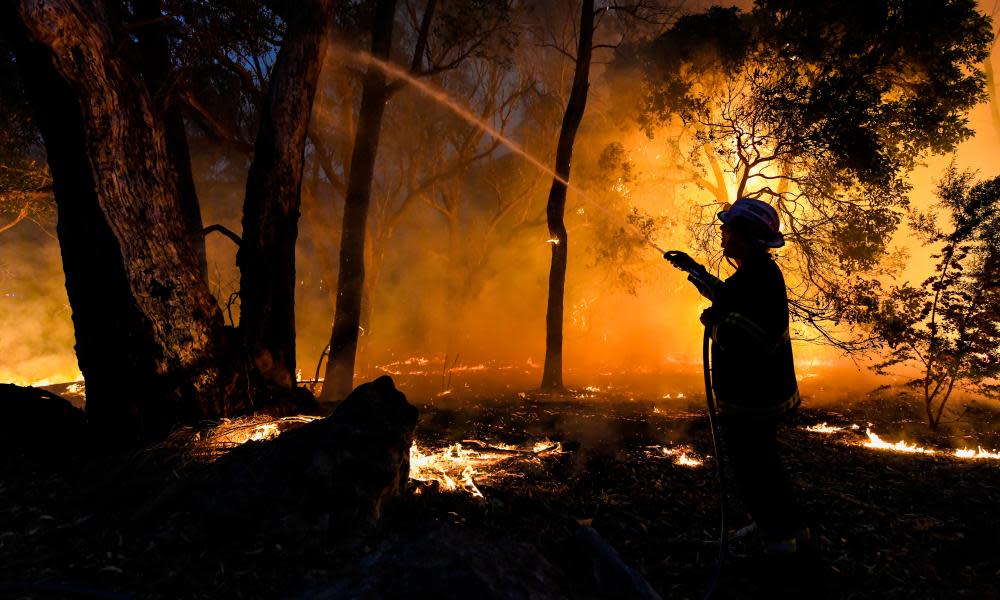 <span>Photograph: Dfes Incident Photographer Morten Boe/PR IMAGE</span>