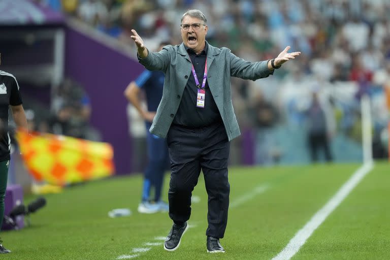 El Tata buscará que México se meta en octavos de final en la última fecha