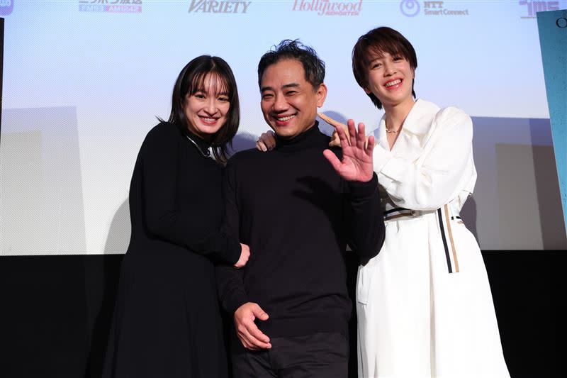 門脇麥（左起）、導演蕭雅全、劉奕兒出席《老狐狸》東京影展。（圖／華映娛樂提供）