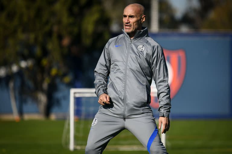 Paolo Montero, flamante DT de San Lorenzo, en la pretemporada del primer equipo