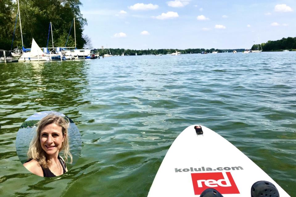 Selbstversuch: Nina Anika Klotz fuhr mit dem Standup-Paddling-Board auf der Havel herum. - Copyright: nak/Gründerszene