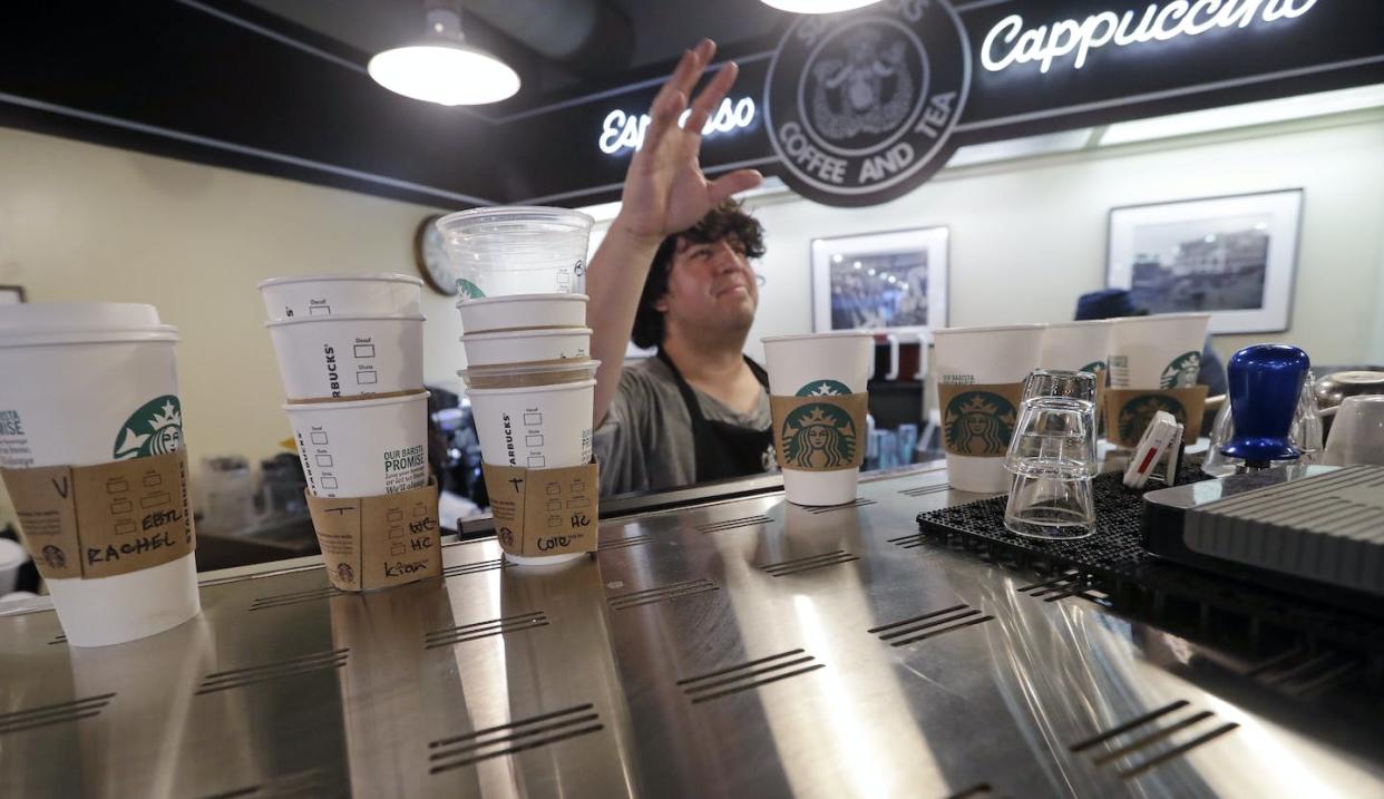 The rewards price to get a free cup of hot coffee at Starbucks is going up. <a href="https://newsroom.ap.org/detail/Starbucks-Prices/753e06140e904010985aa9054221808d/photo?Query=starbucks%20iced%20coffee&mediaType=photo&sortBy=arrivaldatetime:desc&dateRange=Anytime&totalCount=22&currentItemNo=0" rel="nofollow noopener" target="_blank" data-ylk="slk:AP Photo/Elaine Thompson;elm:context_link;itc:0;sec:content-canvas" class="link ">AP Photo/Elaine Thompson</a>