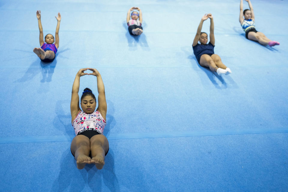 Inspirada por Biles, Hillary Heron cumple ansiado sueño de competir por