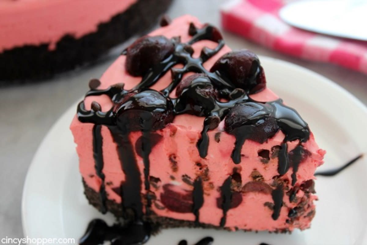 <p>Cincy Shopper</p><p>This cheesecake is a perfect combo of cherries, chocolate, and an Oreo Crust.</p><p><strong>Get the recipe: </strong><a href="https://cincyshopper.com/no-bake-cherry-chocolate-chip-cheesecake/" rel="nofollow noopener" target="_blank" data-ylk="slk:No-Bake Cherry Chocolate Chip Cheesecake;elm:context_link;itc:0;sec:content-canvas" class="link rapid-noclick-resp"><strong>No-Bake Cherry Chocolate Chip Cheesecake</strong></a></p>
