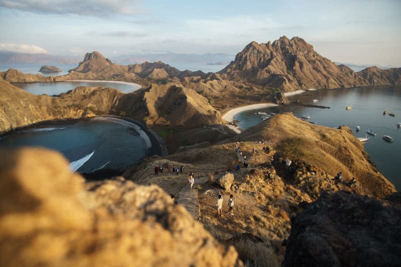 Padar Island is the scenic highlight on the boat tour through the Komodo National Park. Philipp Laage/dpa