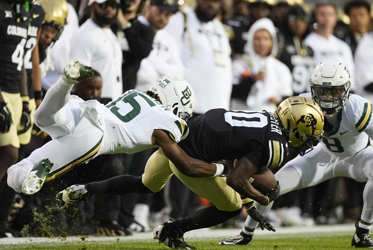 Shedor Sanders marque le but égalisateur à la fin du temps réglementaire, le Colorado bat Baylor dans un match passionnant en prolongation