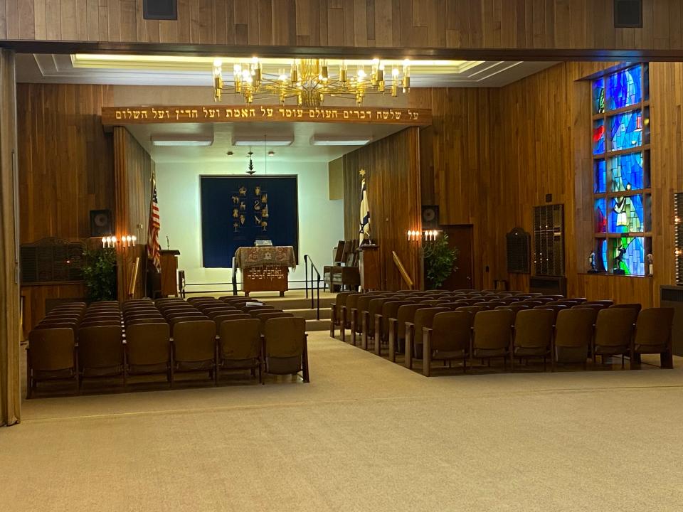 An image of the interior of Congregation Beth El synagogue. An April 16 concert at the synagogue will commemorate Holocaust Remembrance Day.