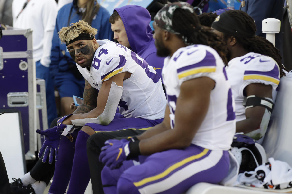 Cook gets corralled in Vikings' 27-10 loss to 49ers