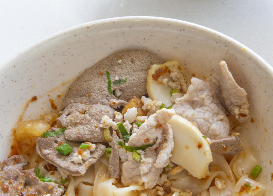 Da Muzhi Minced Meat Noodle - Pork liver and lean pork