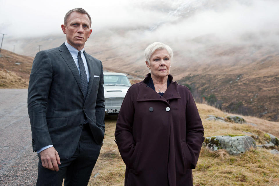 �Daniel Craig;Judi Dench