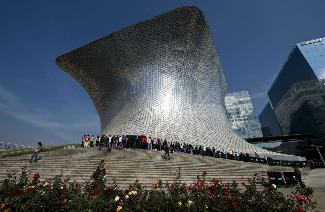 Mexico City's Museo Soumaya chosen as the venue for the next Dolce & Gabbana  fashion show