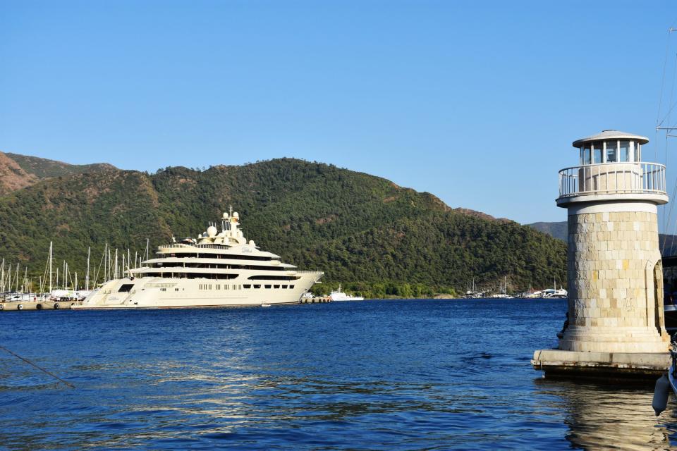 Die Mega-Yacht „Dilbar“ des russischen Oligarchen Alisher Usmanov in 2018.