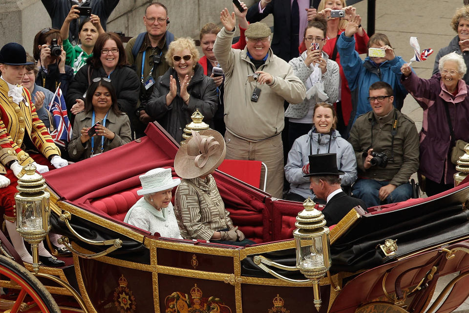 Diamond Jubilee - Carriage Procession And Balcony Appearance