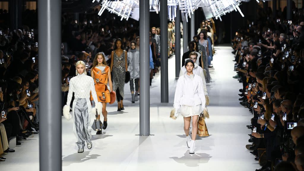 louis vuitton  runway paris fashion week womenswear fallwinter 2024 2025