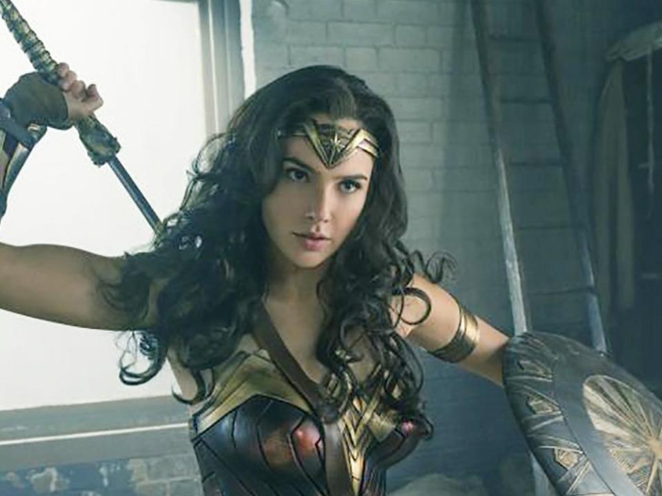 "Wonder Woman": Diana (Gal Gadot) weiß sich zu wehren. (Bild: Warner Bros.)