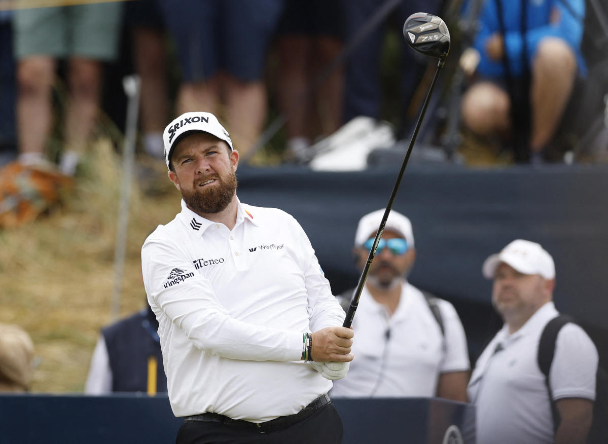 British Open second round standings, results: Shane Lowry leads after second round with 69 with expected cut line at around +5