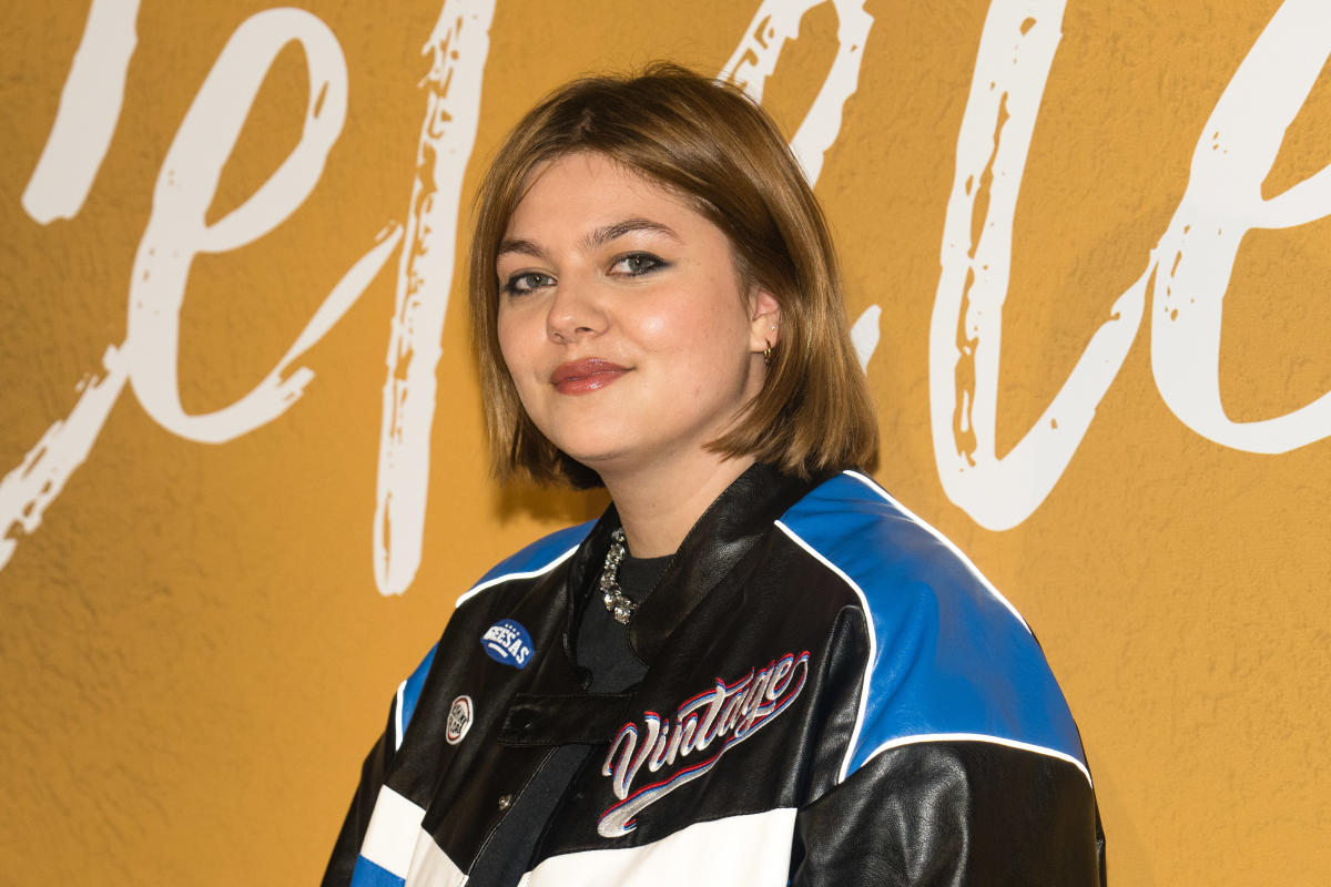 Louane victime d'un kyste ovarien : 