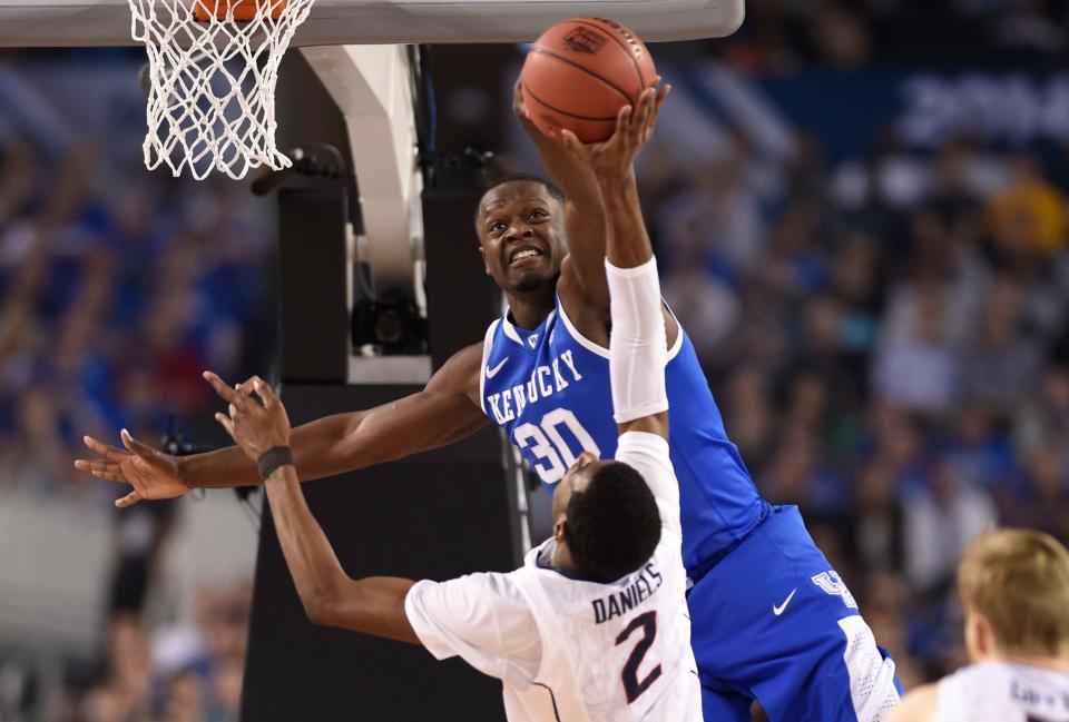 Kentucky forward Julius Randle (30) blocks a shot during the NCAA Tournament championship game on April 7, 2014.