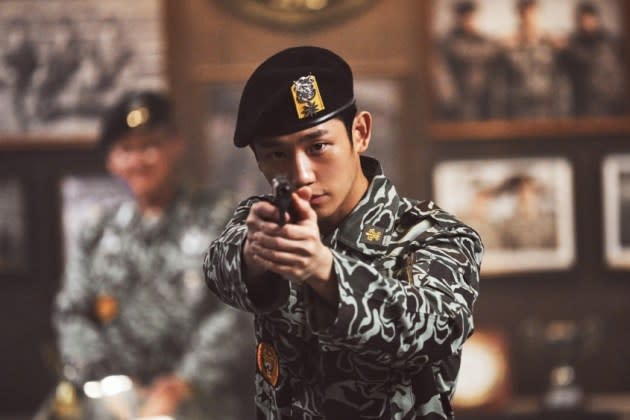 Korean Drama 'Descendants Of The Sun' Breaks Records Thanks To