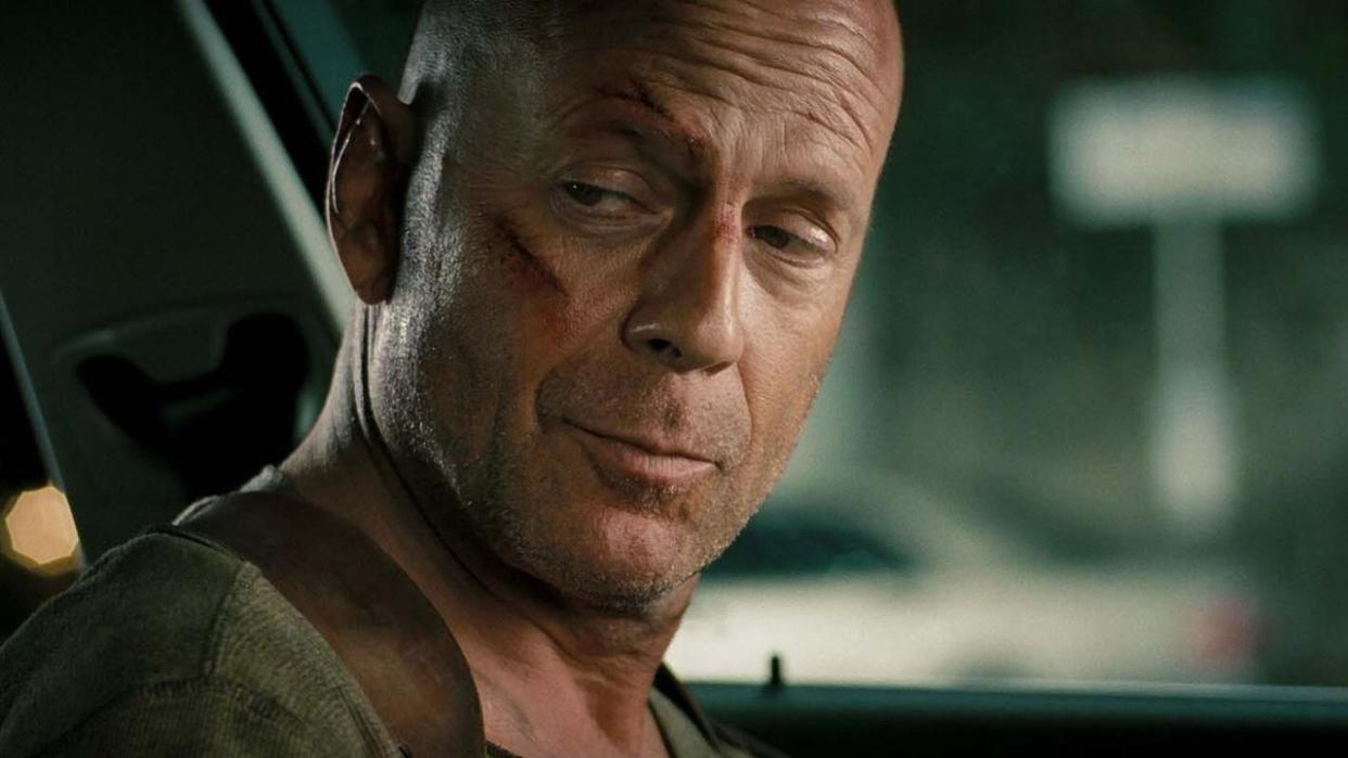  Bruce Willis in Live Free or Die Hard. 