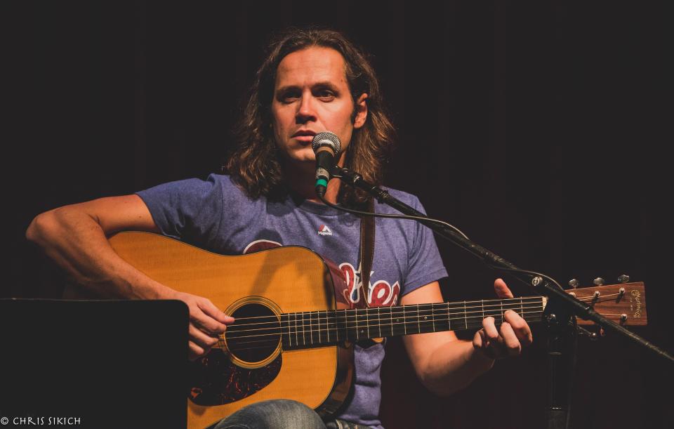 Guitarist/singer/composer Andrew Lipke will mash up classical and rock songs with a Southwest Florida Symphony string quartet this week.