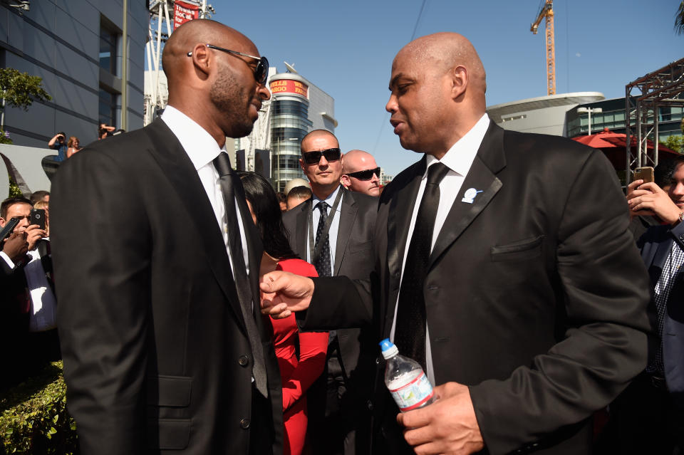 LOS ANGELES, CA - JULY 13:  Former NBA players Kobe Bryant (L) and Charles Barkley attend the 2016 ESPYS at Microsoft Theater on July 13, 2016 in Los Angeles, California.  (Photo by Kevin Mazur/Getty Images)