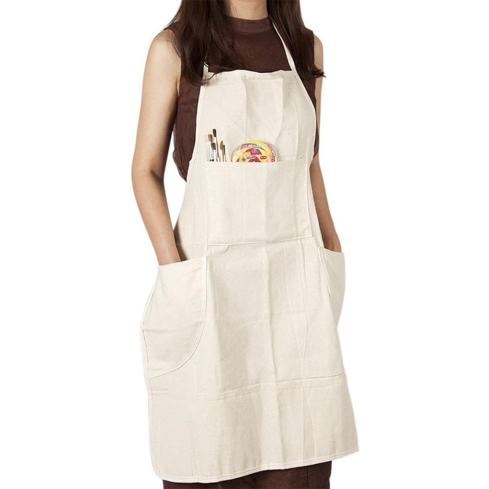 11) Apron With Pockets
