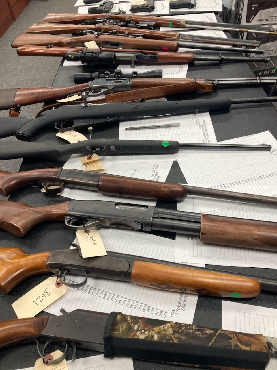 The Ellettsville Police Department and Monroe County Sheriff's Office are selling guns in an auction.