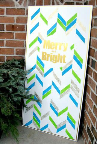 <p><a href="https://aturtleslifeforme.com/stenciled-christmas-wood-sign/" data-component="link" data-source="inlineLink" data-type="externalLink" data-ordinal="1">A Turtle's Life for Me</a></p>