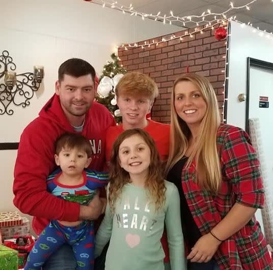 Angela Kelsay with her husband, Nathan, and kids, Cash, 15, Elli, 10, and Lennox, 2. (Angela Kelsay)