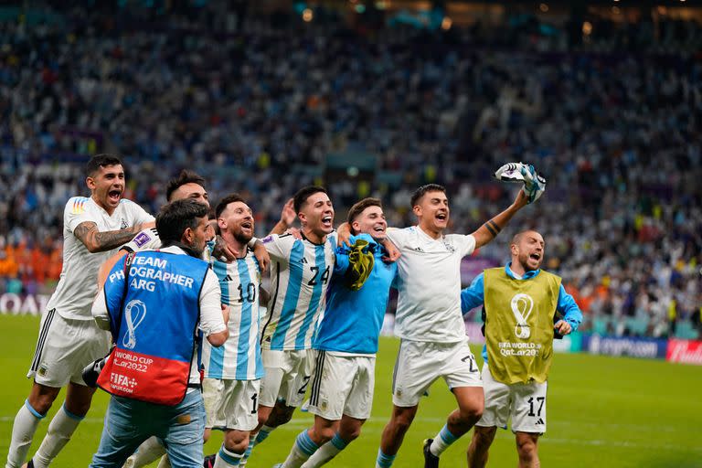 La dramática noche del estadio Lusail tuvo un final feliz para la Argentina