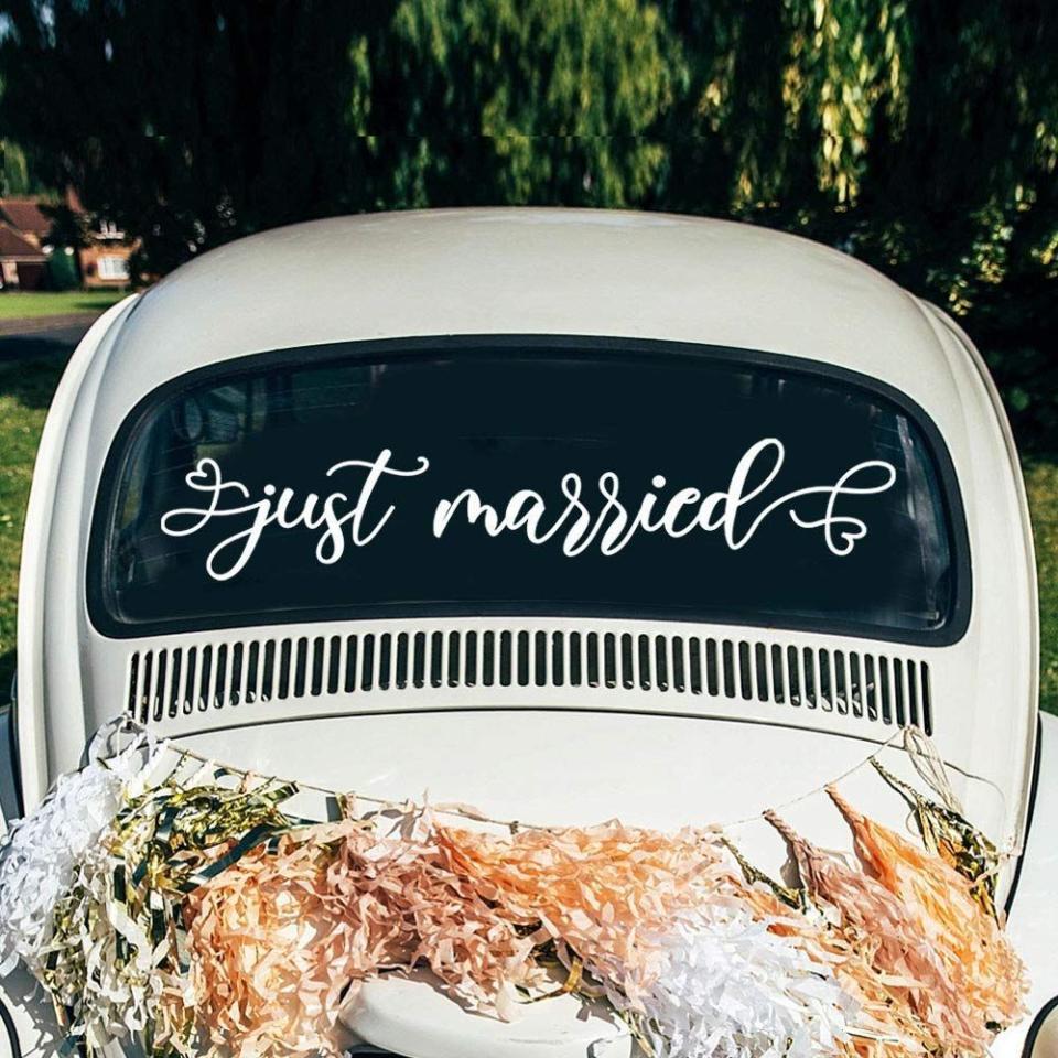 16) 'Just Married' Wedding Day Car Window Decal