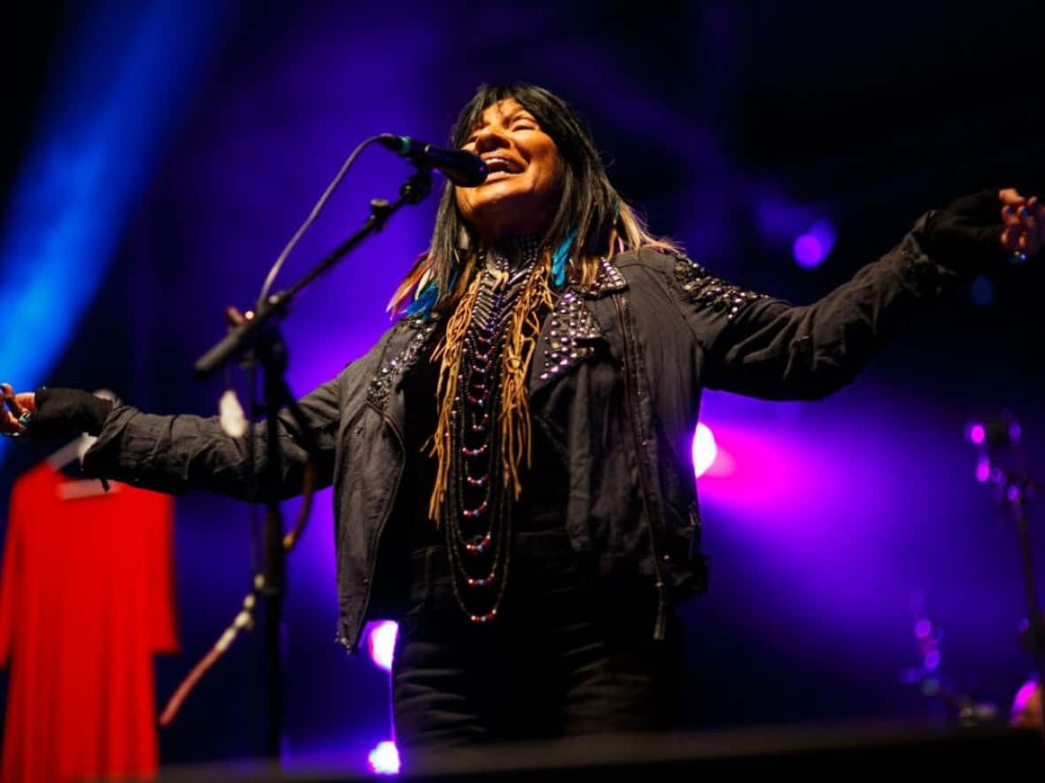 Buffy Sainte-Marie, one of the Regina Folk Festival's headlining performances in the August 2022 event, has contracted COVID-19 and will no longer perform.  (Regina Folk Festival - image credit)