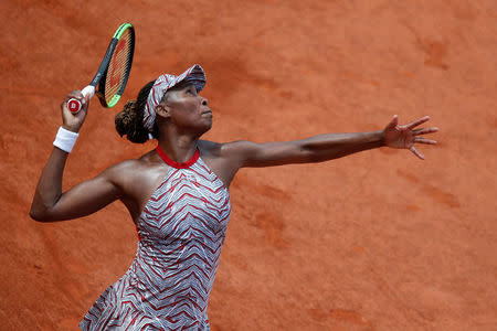 Tennis - French Open - Roland Garros, Paris, France - May 27, 2018 Venus Williams of the U.S. in action during her first round match against China's Qiang Wang REUTERS/Christian Hartmann