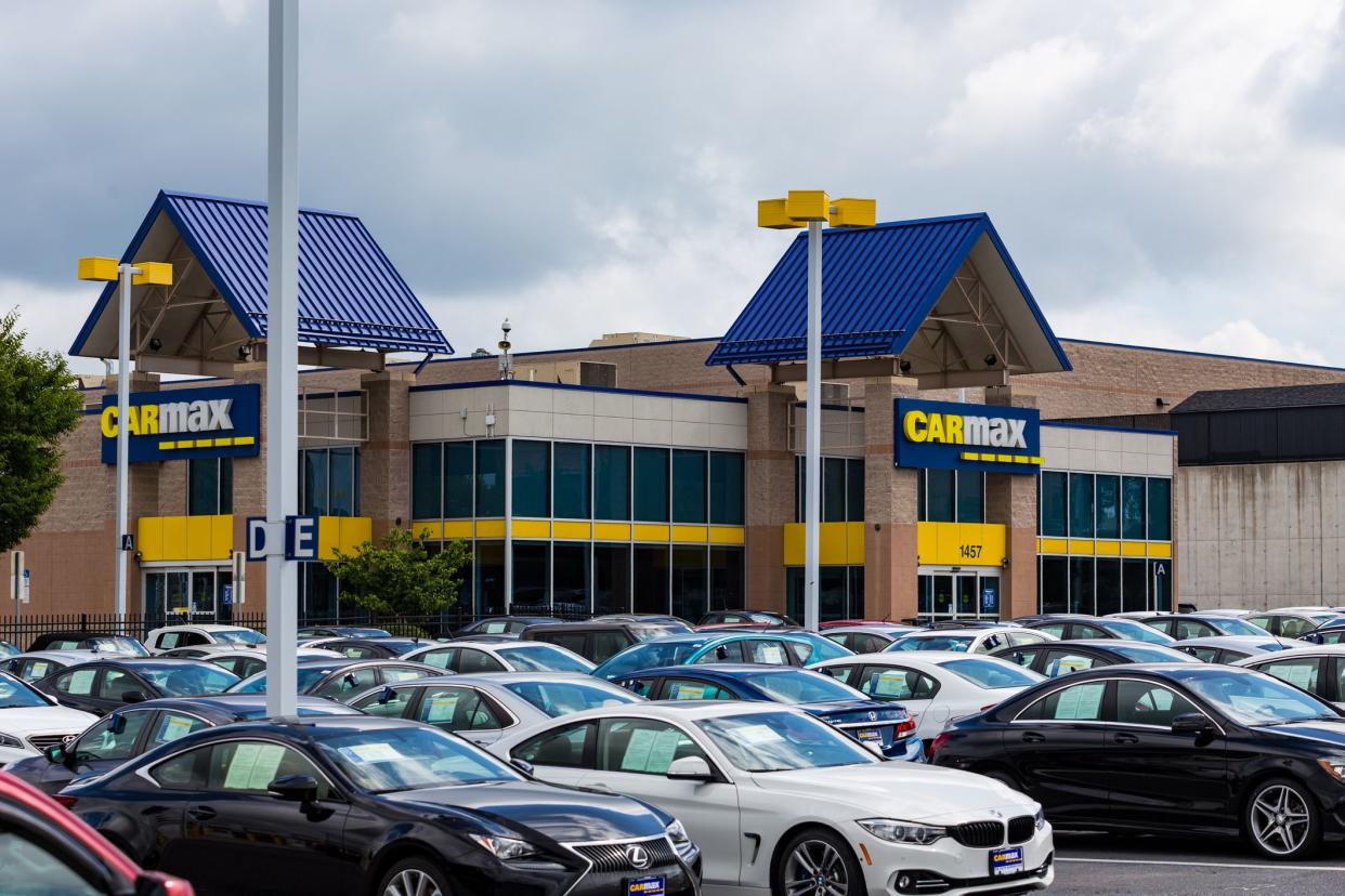 Lancaster, PA, USA - September 2, 2018: The largest used car dealership in the USA, CarMax operates superstores  in over 190 locations.