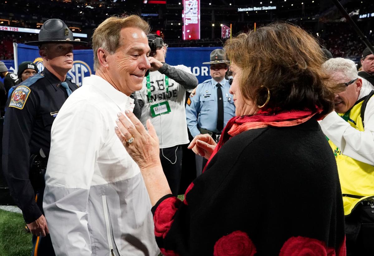 Alabama coach Nick Saban addresses Ferrari video: 'I didn't know it was ...