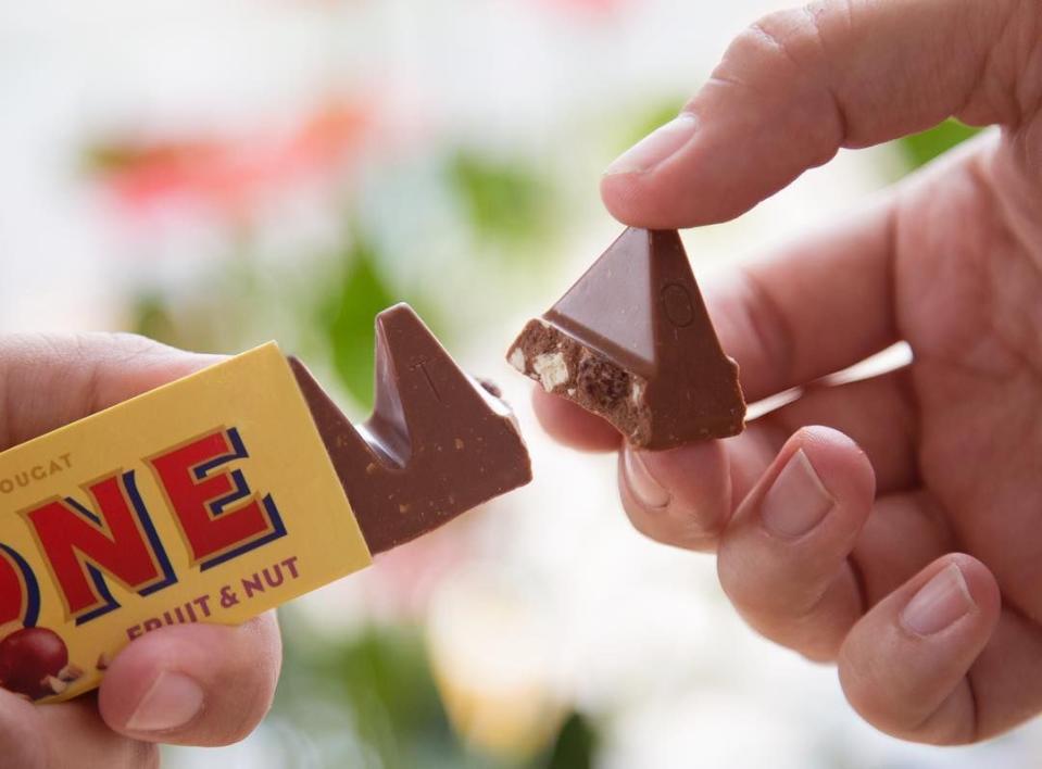 瑞士三角巧克力「Toblerone」未來將轉到國外製造。 （翻攝自Toblerone IG）