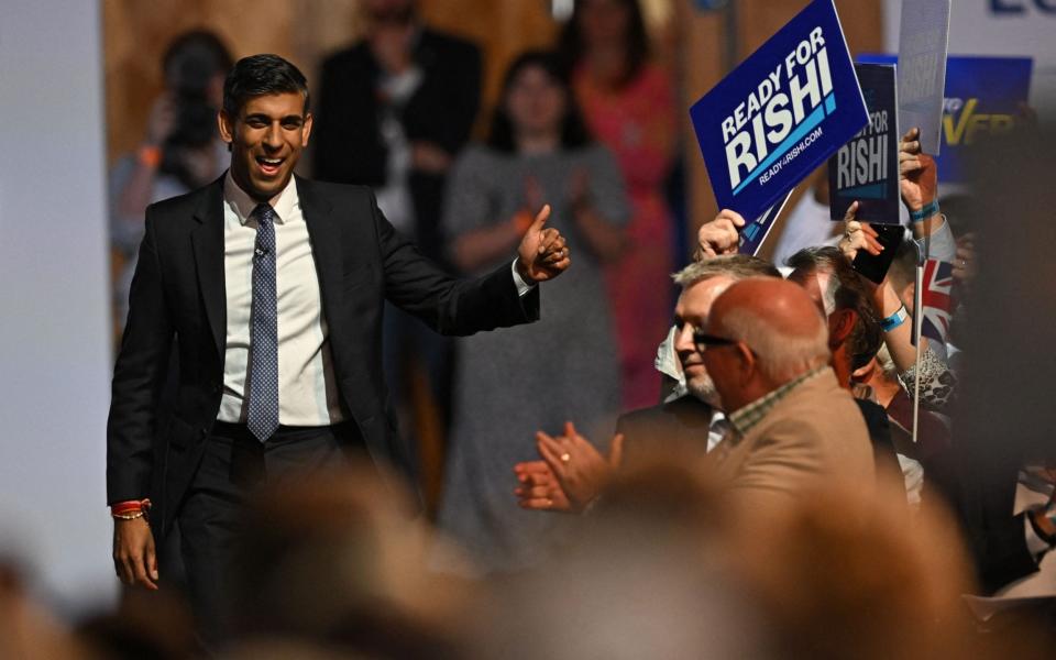 Rishi Sunak enters the Manchester hustings