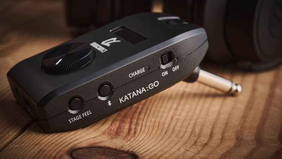 Boss Katana Go vs Fender Mustang Micro: which headphone amp is right for you?