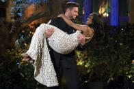 <p>Bryce and Rachel Lindsay on ABC’s <i>The Bachelorette</i>. <br>(Photo: Paul Hebert/ABC) </p>