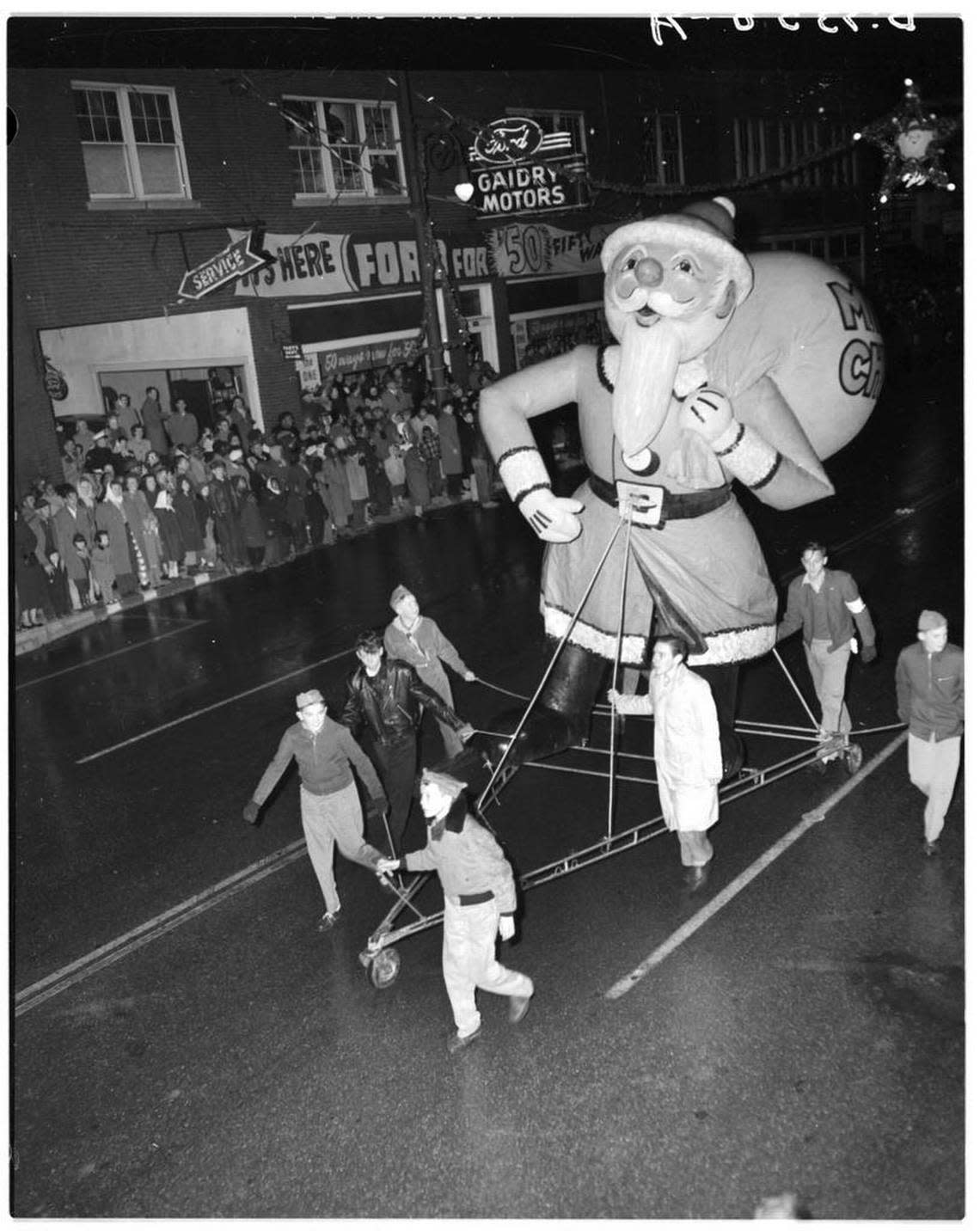 A giant Santa Claus float made its way down Lexington’s Main Street during the Christmas parade Dec. 1, 1949.
