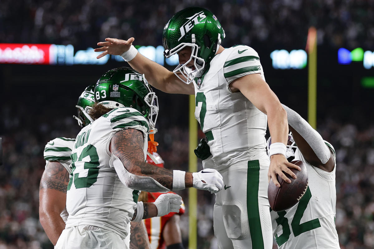 Look: Jets Player's Zach Wilson T-Shirt Is Going Viral - The Spun: What's  Trending In The Sports World Today